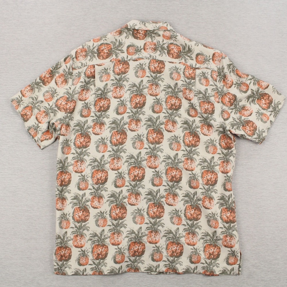 Tommy Bahama Silk Shirt Mens Size M Light Gray Short Sleeve Button Up Pineapples - Picture 8 of 8